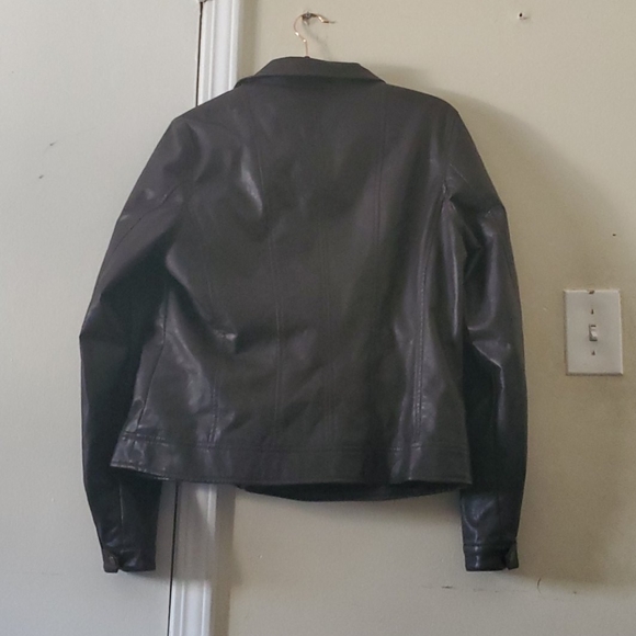 Jacket - Picture 2 of 3